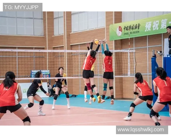 重庆排球队荣登排球状态排行榜第一名引发热议与关注